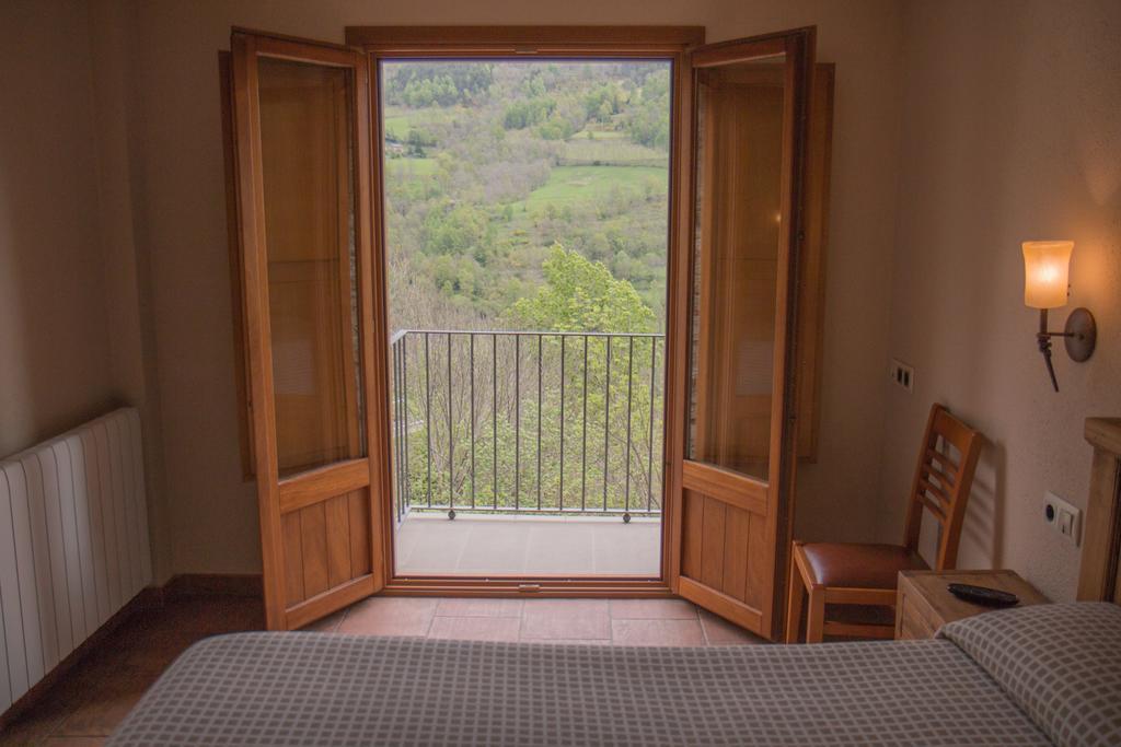Hostal Les Roquetes كيرالبس المظهر الخارجي الصورة