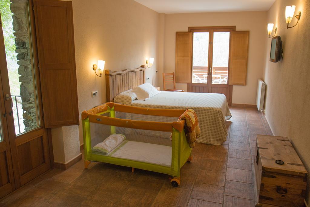 Hostal Les Roquetes كيرالبس المظهر الخارجي الصورة