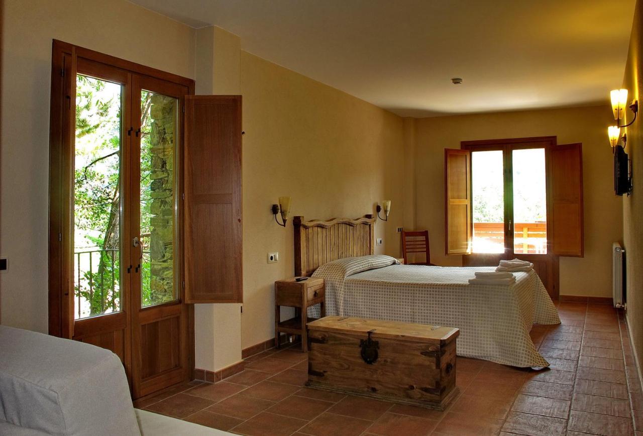 Hostal Les Roquetes كيرالبس المظهر الخارجي الصورة